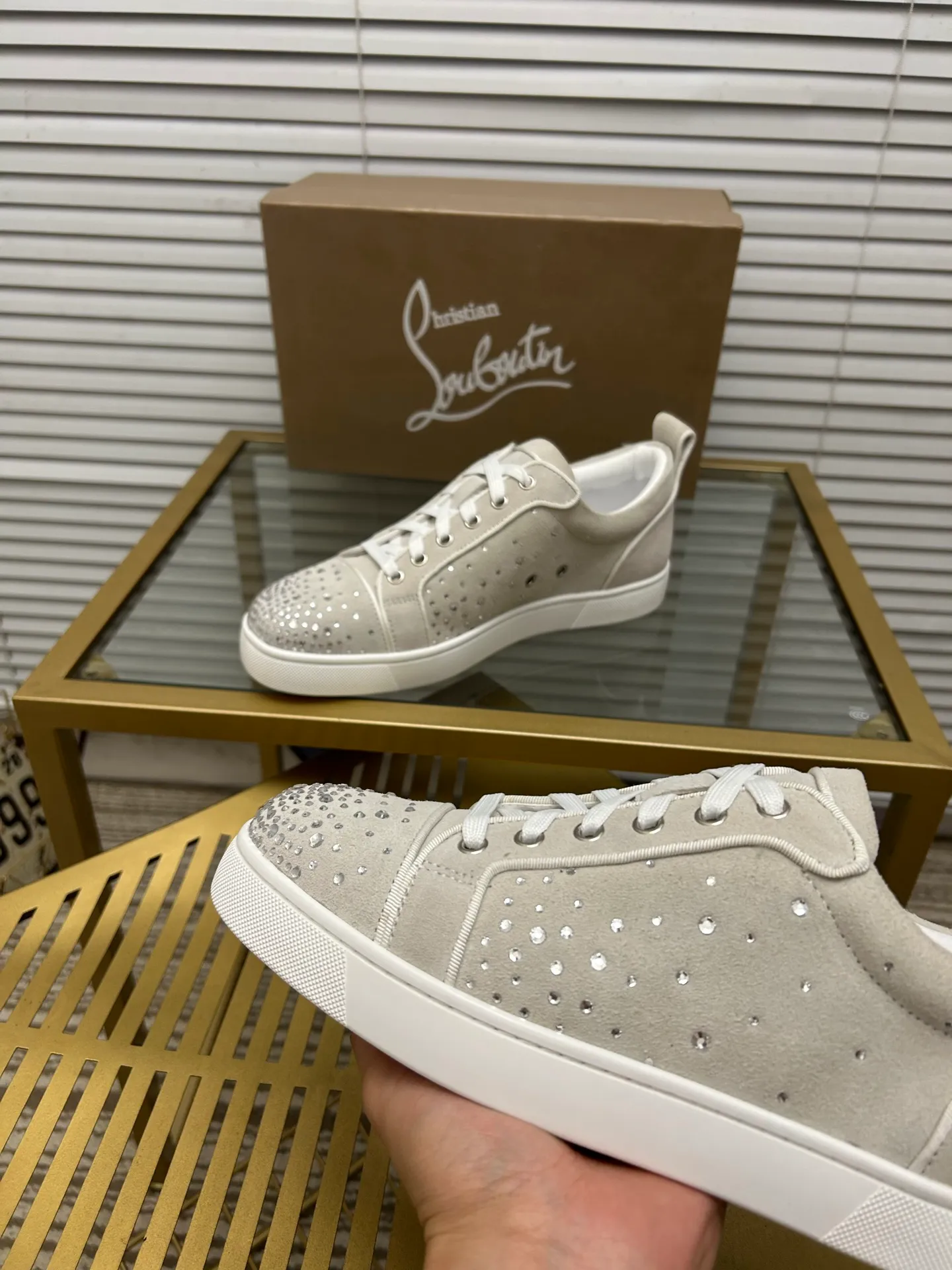 (Customized model) Ex-factory price is 500. christian louboutin (CL red sole shoes) counter series, casual sneakers for couples 📢 📢 📢 Exclusive hot style release 🎈🎈💪 Movable latex feet 👻 Finished outsole line [Proud] 😝Female 35-40# Male 38#-46, global supply😝 [Top version]: Original imported genuine leather upper, top original leather lining, original molded TPU outsole, original 1:1 detail processing, original shoe last,